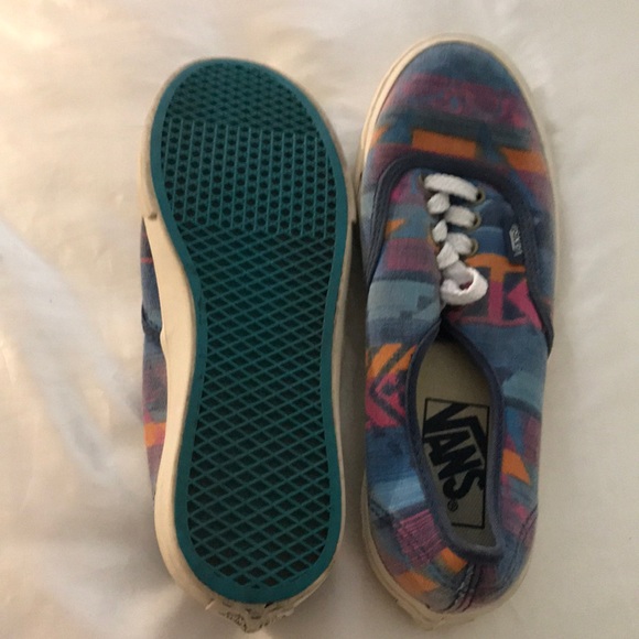 Colorful vans - Picture 2 of 2